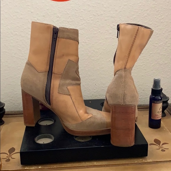 Super cute Candies leather boot. Made in Brazil - Picture 3 of 4